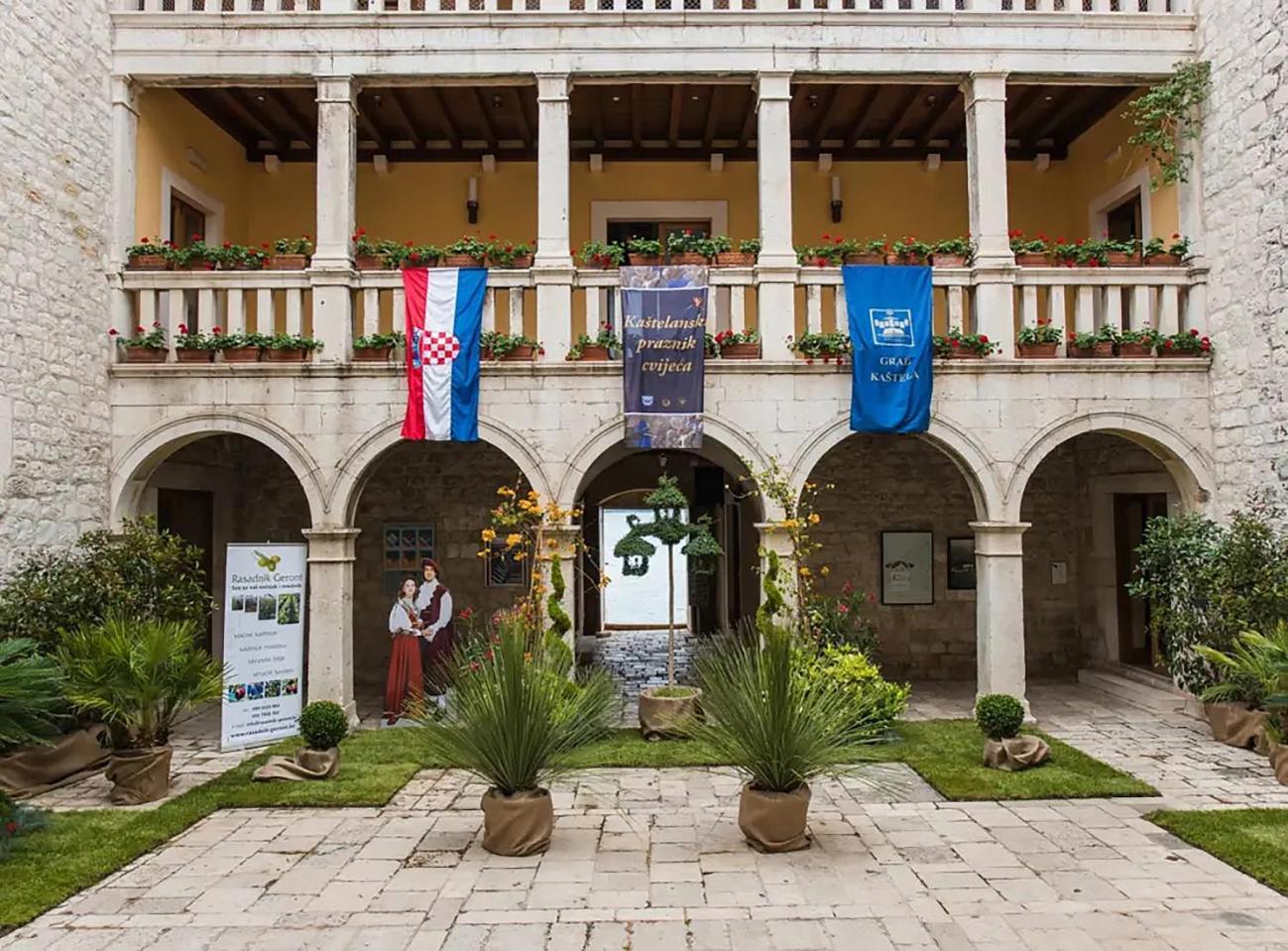 Palmaja Apartment Kastela Bagian luar foto
